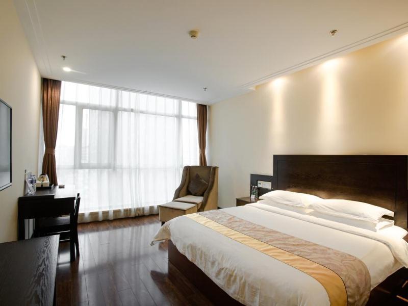 Greentree Inn Qinhuang Island Railway Station Business Hotel Qinhuangdao Exterior photo